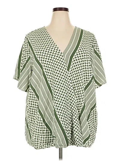 Pre-owned Bloomchic Short Sleeve T-shirt In Green
