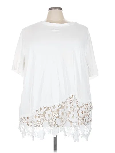 Pre-owned Bloomchic Short Sleeve T-shirt In Ivory