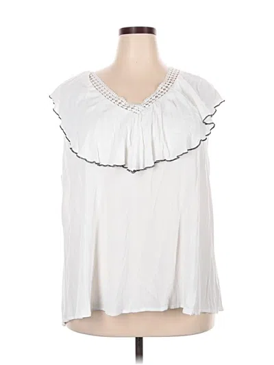 Pre-owned Bloomchic Sleeveless Blouse In White