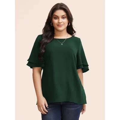 Bloomchic Solid Tiered Ruffles Split Hem Blouse In Green
