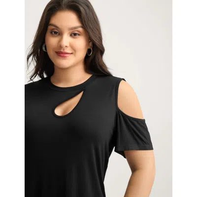Bloomchic Supersoft Solid Cut-out Shoulder T-shirt In Black