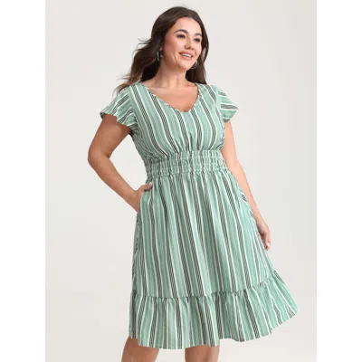 Bloomchic Women's Plus Size Breezy Stripe Print Pockets Mini Dress Mint Stripes Knee Casual Shirred 26/4x In Green