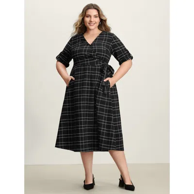 Bloomchic Women's Plus Size Checkered Print Wrap Pockets Midi Dress Black Plaid Midi Office Overlapping 30/6x