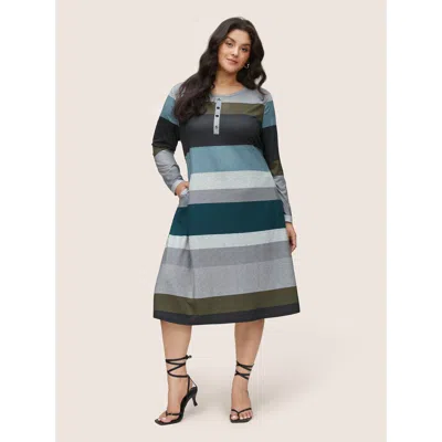 Bloomchic Women's Plus Size Colorblock Contrast Button Detail Pocket Dress Darkgreen Everyday Printed 12/l In Green