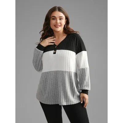 Bloomchic Women's Plus Size Colorblock Contrast Texture Pit Strip T-shirt Black Solid Casual Long Sleeve V-nec