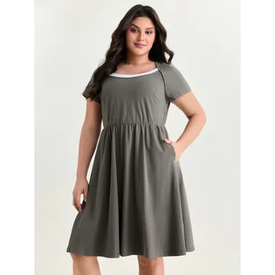 Bloomchic Women's Plus Size Cotton Color Contrast Fit And Flare Mini Dress Dimgray Solid Knee Length Casual Co