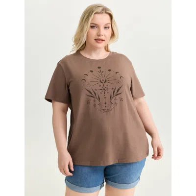 Bloomchic Women's Plus Size Cotton Star Print Round Neck Curvy Hem T-shirt Tan Casual Short Sleeve Round Neck  In Brown
