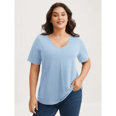 Bloomchic Women's Plus Size Cotton V Neck Plain Basic T-shirt Lightblue Solid Casual Half Sleeve V-neck 10/m In Blue