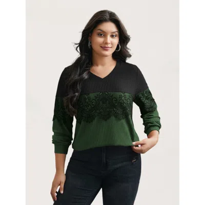 Bloomchic Women's Plus Size Crochet Lace Mesh Contrast Patchwork Top Darkgreen Long Sleeve Casual V-neck 22-24 In Green