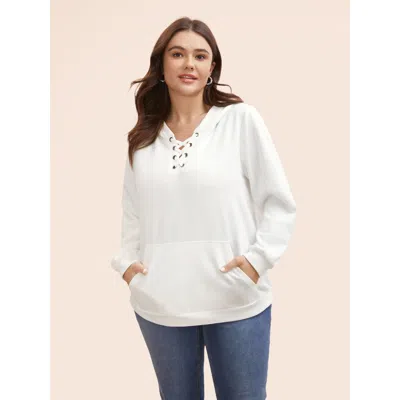 Bloomchic Women's Plus Size Cross Straps Kangaroo Pocket Hooded Sweatshirt Whitesmoke Everyday 14-16/1x
