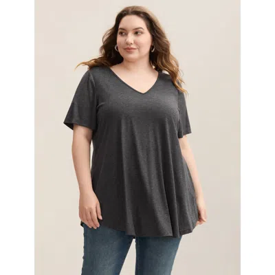 Bloomchic Women's Plus Size Curved Hem V-neck Plain Knit Top Dimgray Short Sleeve Casual 10/m