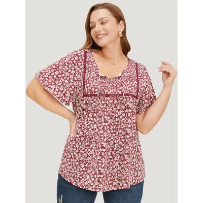 Bloomchic Women's Plus Size Ditsy Floral Lace Gathered Tie Neck Blouse Redviolet Dailywear Short Sleeve 10/m