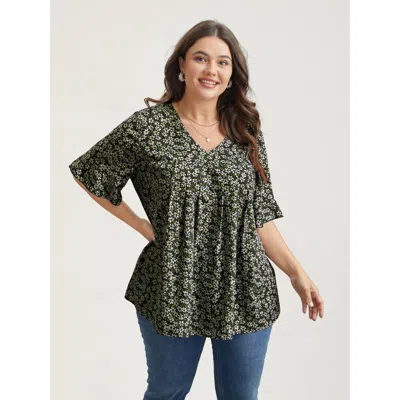 Bloomchic Women's Plus Size Ditsy Floral Pleated Flared Sleeve Shirt Black Ditsy Floral Elegant Half Sleeve 10