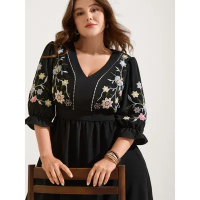 Bloomchic Women's Plus Size Floral Embroidered V-neck Pockets Knee Dress Black Synthetic Texture Knee Vacation
