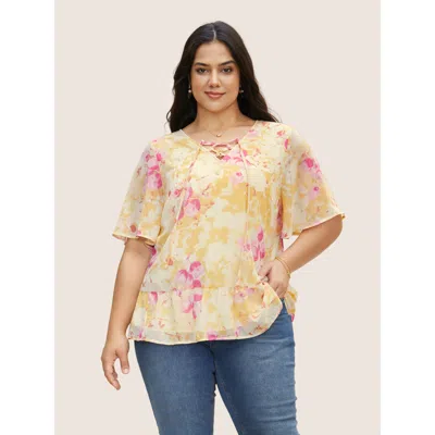 Bloomchic Women's Plus Size Floral Flutter Sleeve Lace Up Blouse Lightyellow Floral Everyday Half Sleeve 12/l