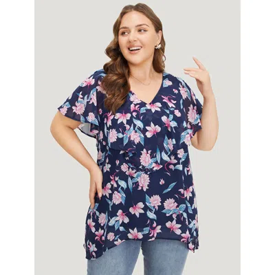 Bloomchic Women's Plus Size Floral Print Ruffle Trim Asymmetrical Hem Blouse Indigo Dailywear Short Sleeve 10/ In Purple