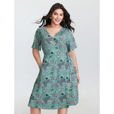 Bloomchic Women's Plus Size Floral Print Wrap Neckline Mini Dress Multicolor Ditsy Floral Knee Casual Overlapp