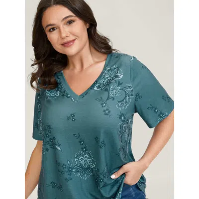 Bloomchic Women's Plus Size Floral V-neck Drapey T-shirt Cyan Botanical Casual Short Sleeve V-neck 10/m In Blue