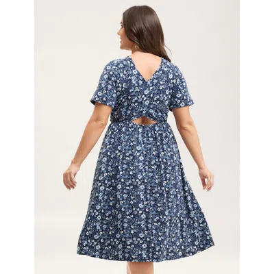 Bloomchic Women's Plus Size Florals Crossover Back Cut-out Midi Dress Navy Ditsy Floral Midi Elegant Cut-out 1 In Blue