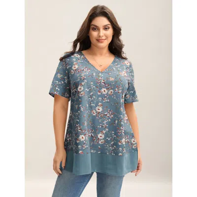 Bloomchic Women's Plus Size Garden Print Spliced V-neck Blouse Lightblue Floral Elegant Short Sleeve V-neck 12 In Blue