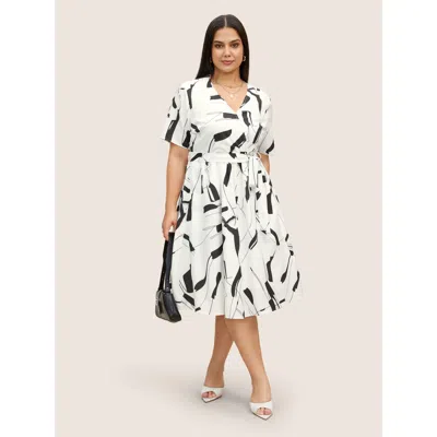 Bloomchic Women's Plus Size Geometric Overlap Collar Belted Midi Dress White Geometric Midi Office Belted 30/6