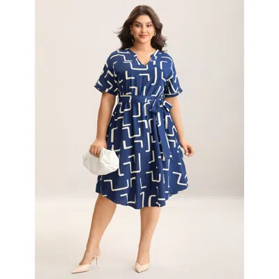 Bloomchic Women's Plus Size Geometric Print Curved Hem Midi Dress Navy Geometric Mini Office Smocked 10/m In Blue