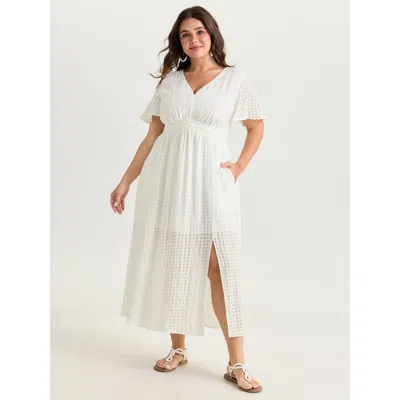 Bloomchic Women's Plus Size Hollowed-out V-neckline Shirred Midi Dress Originalwhite Solid Maxi Vacation Cable