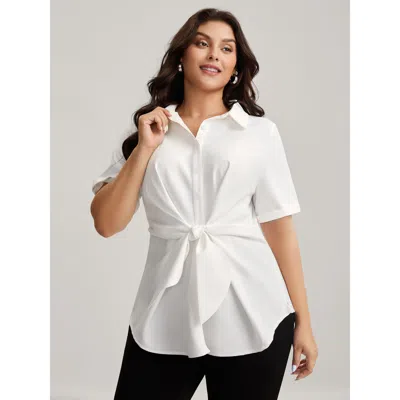 Bloomchic Women's Plus Size Knotted Front Asymmetrical Hem Blouse Originalwhite Solid Office Short Sleeve Coll