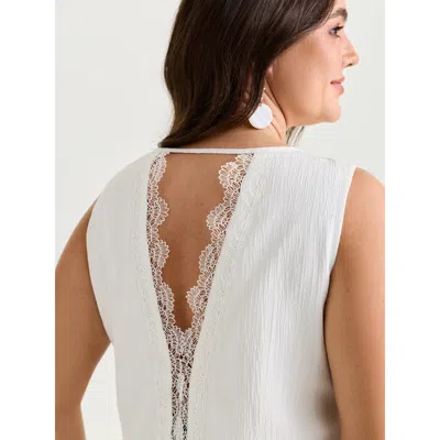Bloomchic Women's Plus Size Lace Textured Sleeveless Blouse Originalwhite Vacation A-line V-neck 18-20/2x