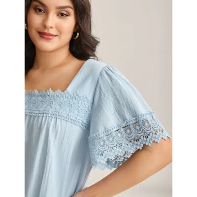 Bloomchic Women's Plus Size Lace Trim Spliced Solid Blouse Lightblue Solid Elegant Short Sleeve Square Neck 30 In Blue