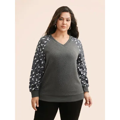 Bloomchic Women's Plus Size Leopard Print Patchwork Raglan Sleeve Sweatshirt Dimgray Everyday 10/m