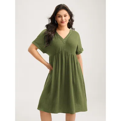 Bloomchic Women's Plus Size Pure Cotton Lace V-neck Solid Mini Dress Armygreen Solid Midi Casual Patchwork 18-