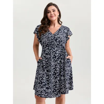 Bloomchic Women's Plus Size Rayon Floral Print Pleated Pockets Mini Dress Indigo Ditsy Floral Short Elegant Ga In Purple