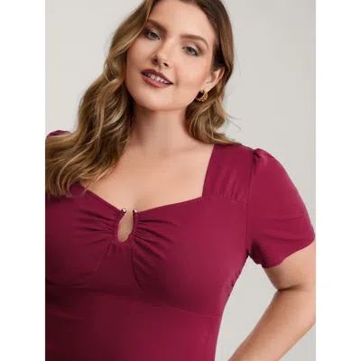 Bloomchic Women's Plus Size Ruched Stretchy Fitted Solid T-shirt Scarlet Non Elegant Short Sleeve 14-16/1x In Red