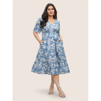 Bloomchic Women's Plus Size Silhouette Floral Print Patchwork Elastic Waist Dress Lightblue Floral Midi Everyd In Blue
