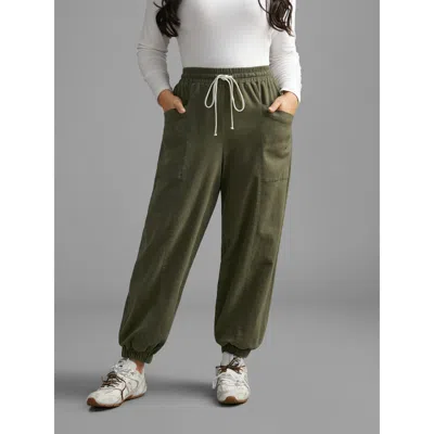 Bloomchic Women's Plus Size Solid Drawstring Patch Pocket Carrot Pants Armygreen Non Tapered Ankle Mid Rise Ev
