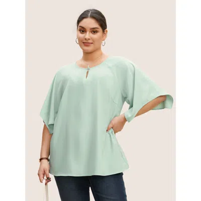 Bloomchic Women's Plus Size Solid Raglan Sleeve Keyhole Button Up Blouse Mint Non Office 3/4 Sleeve 10/m In Green