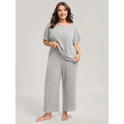 Bloomchic Women's Plus Size Stretchy Pit Strip Solid Loungewear Set Lightgray Solid Short Sleeve Non 14-16/1x In Gray