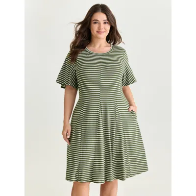 Bloomchic Women's Plus Size Striped Print Fit And Flare Mini Dress Armygreen Stripes Knee Length Casual 22-24/