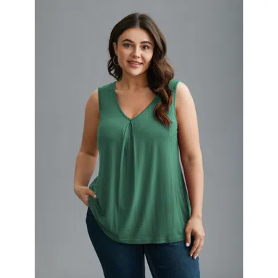 Bloomchic Women's Plus Size Supersoft Essentials V-neck Tank Top Emerald Casual V-neck 12/l In Green