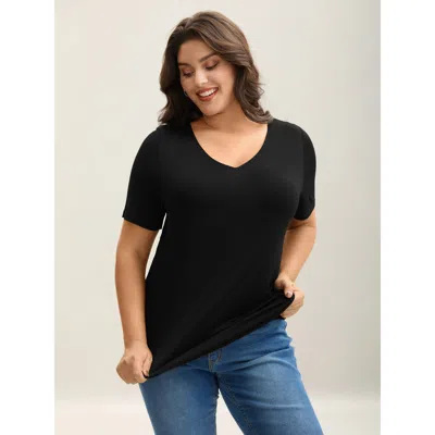 Bloomchic Women's Plus Size Supersoft Fitted V-neck T-shirt Black Non Casual Short Sleeve 18-20/2x