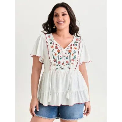 Bloomchic Women's Plus Size Supersoft Floral Embroidered Tassels T-shirt Whitesmoke Floral Vacation Short Slee