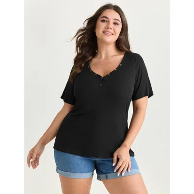 Bloomchic Women's Plus Size Supersoft Metal Studs Neckline T-shirt Pureblack Solid Casual Short Sleeve V-neck 