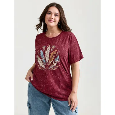 Bloomchic Women's Plus Size Supersoft Stretchy Feather Print Snowflake Effect T-shirt Burgundy Non Casual Shor