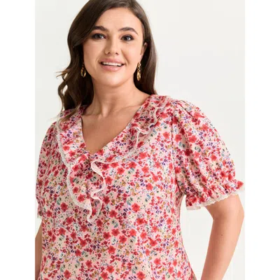 Bloomchic Women's Plus Size Sweet Floral Print Lettuce Leaf Detail Blouse Lightpink Ditsy Floral Elegant Short