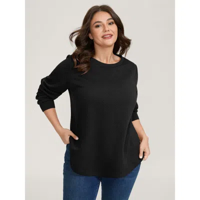Bloomchic Women's Plus Size Textured Curvy Hem Round Neck Sweatshirt Black Not Graphics Casual Round Neck 30/6