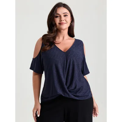Bloomchic Women's Plus Size Textured Cut-out Shoulder Stretch Knit Top Darkblue Short Sleeve Elegant 28/5x In Blue