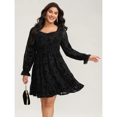Bloomchic Women's Plus Size Textured Floral Shirred Waist Knee-length Dress Black Floral Mini Party Smocked 10