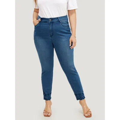 Bloomchic Women's Plus Size Very Stretchy High Rise Medium Wash Embroidered Scalloped Hem Jeans Blue Plain Emb