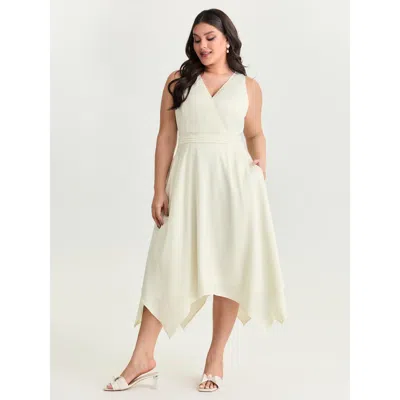 Bloomchic Women's Plus Size Wrap Neckline Classic Maxi Dress Whitesmoke Solid Length Elegant Smocked 28/5x